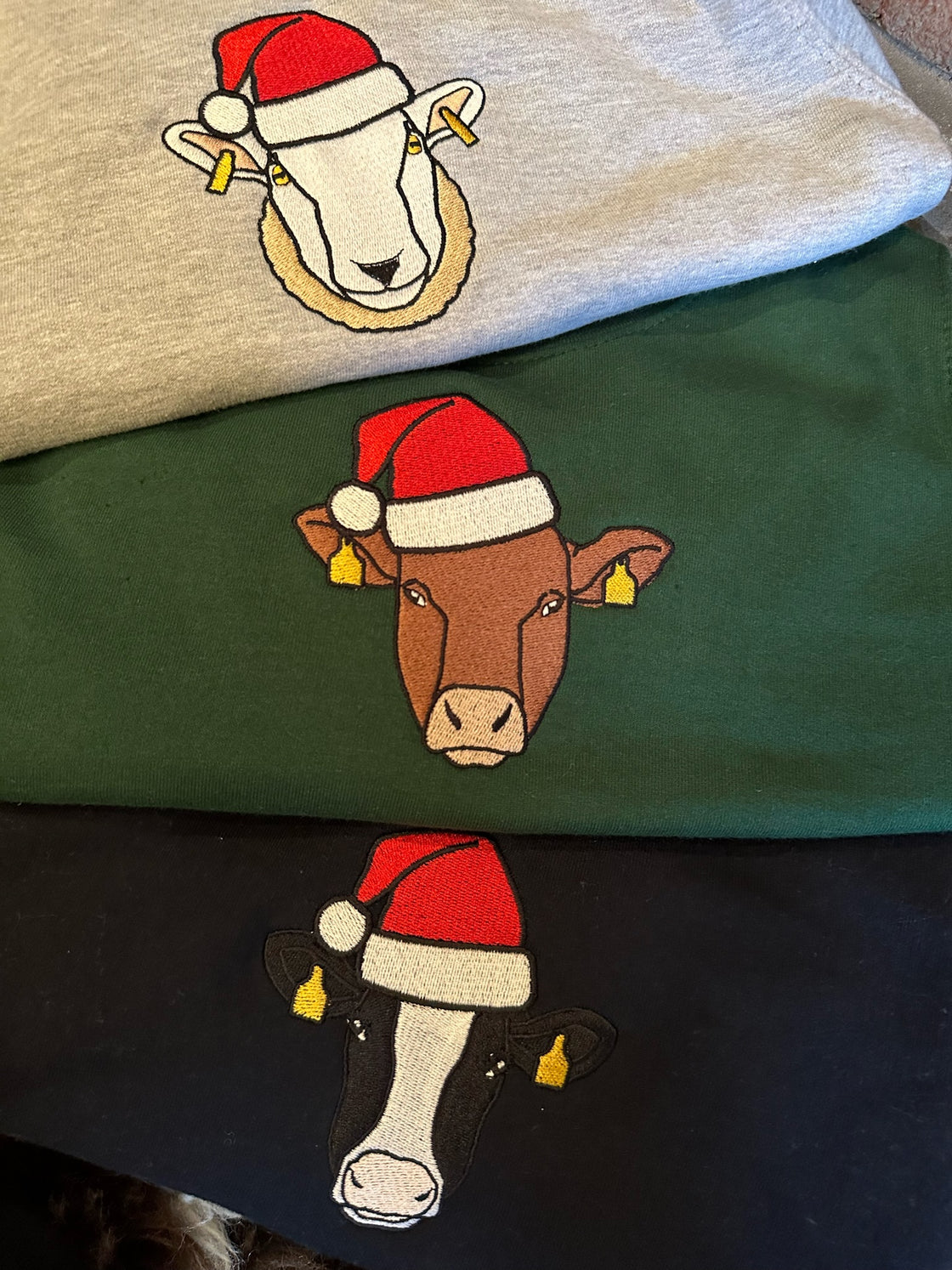 Christmas Sweatshirt Embroidered With Animal Santa Hat Design